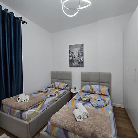 Ideal Home Shkodër エクステリア 写真