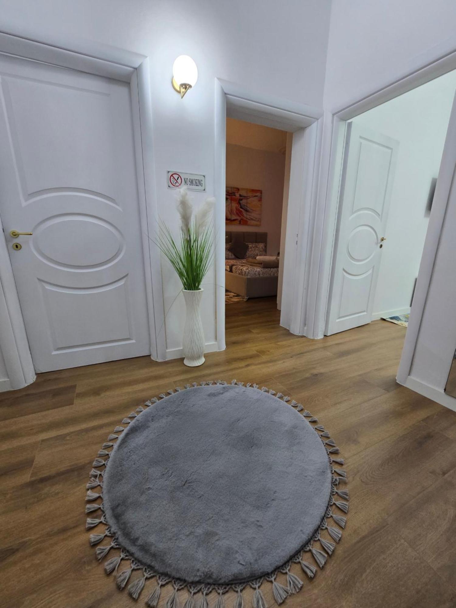 Ideal Home Shkodër エクステリア 写真